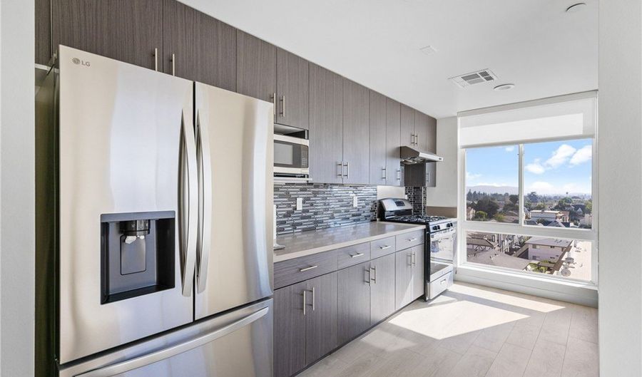 168 S Monterey St 518, Alhambra, CA 91801 - 3 Beds, 3 Bath