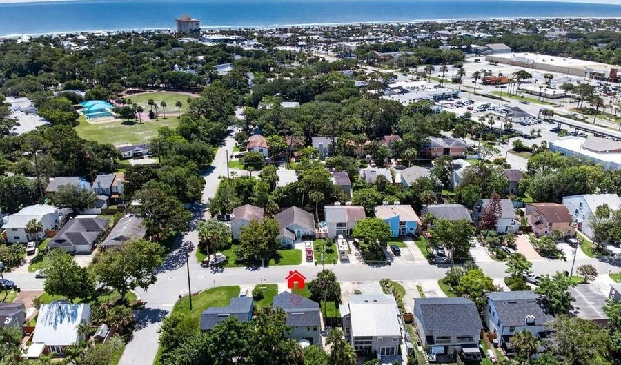186 PINE St, Atlantic Beach, FL 32233 - 3 Beds, 2 Bath