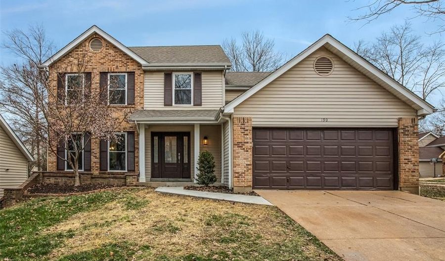 190 Oakbriar Farm Dr, Ballwin, MO 63021 - 4 Beds, 4 Bath