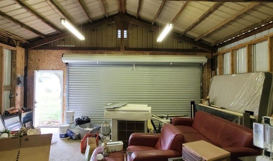 16280 Scout Ave, Anderson, CA 96007 - 3 Beds, 2 Bath