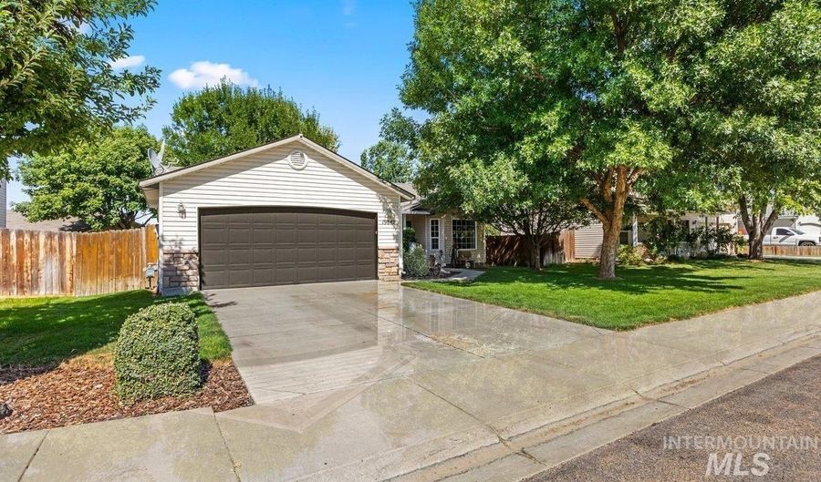 19842 Adirondack Way, Caldwell, ID 83605 - 3 Beds, 2 Bath
