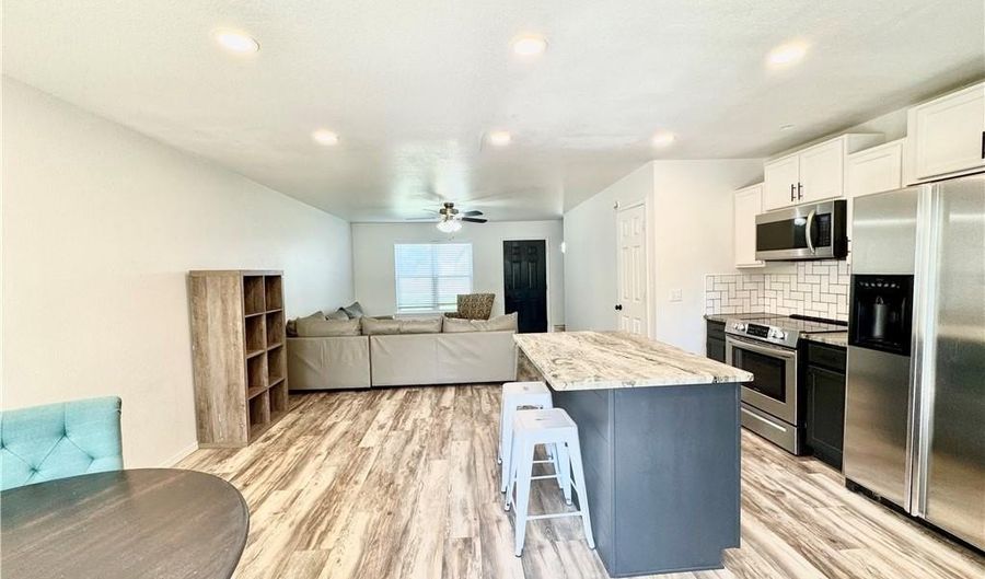 507 Braithwaite St B, Bentonville, AR 72712 - 3 Beds, 3 Bath