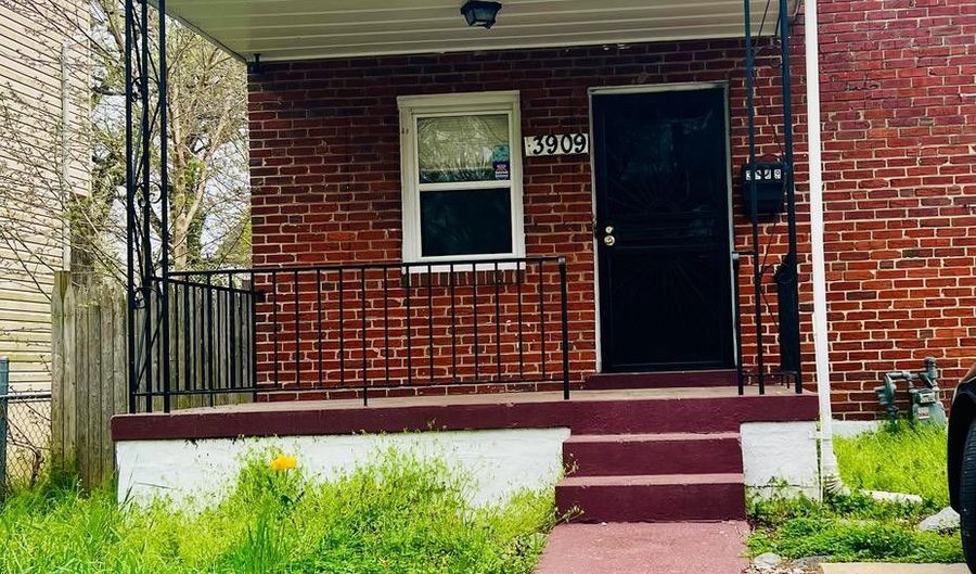 3909 ALTON St, Capitol Heights, MD 20743 - 2 Beds, 2 Bath