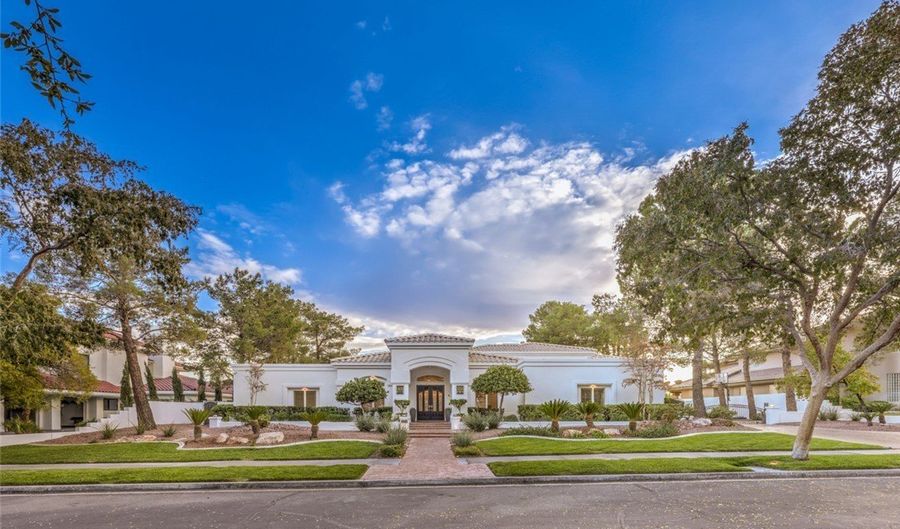 2228 Chatsworth Ct, Henderson, NV 89074 - 4 Beds, 6 Bath
