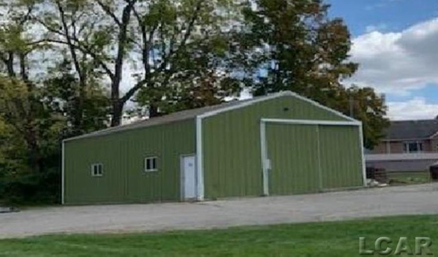 700 Oakwood Ave, Adrian, MI 49221 - 0 Beds, 0 Bath