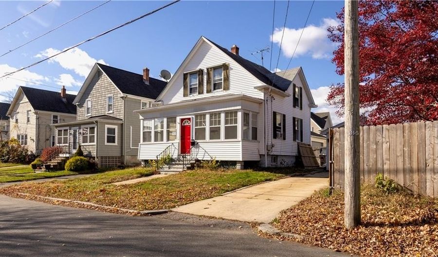 181 Grace St, Cranston, RI 02910 - 2 Beds, 2 Bath