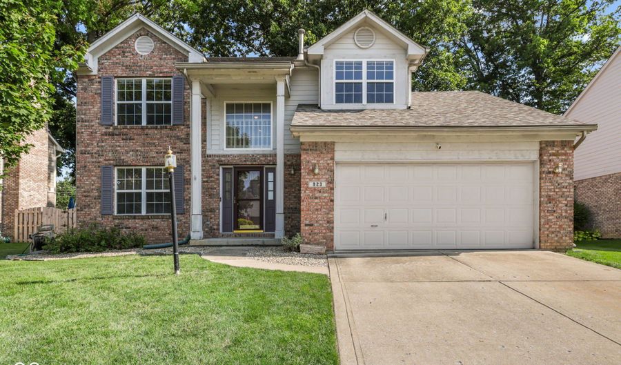 923 Stave Oak Dr, Beech Grove, IN 46107 - 4 Beds, 4 Bath