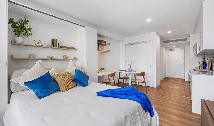 987 Queen Street 2809, Honolulu, HI 96814 - 0 Beds, 1 Bath