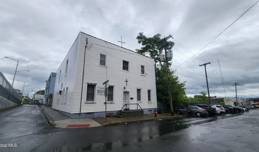 269 Spruce St, Albany, NY 12210 - 0 Beds, 3 Bath