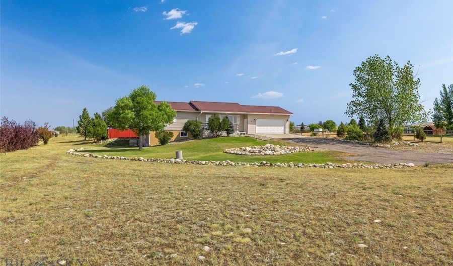 18 Meadowlark Cir, Big Timber, MT 59011 - 5 Beds, 3 Bath