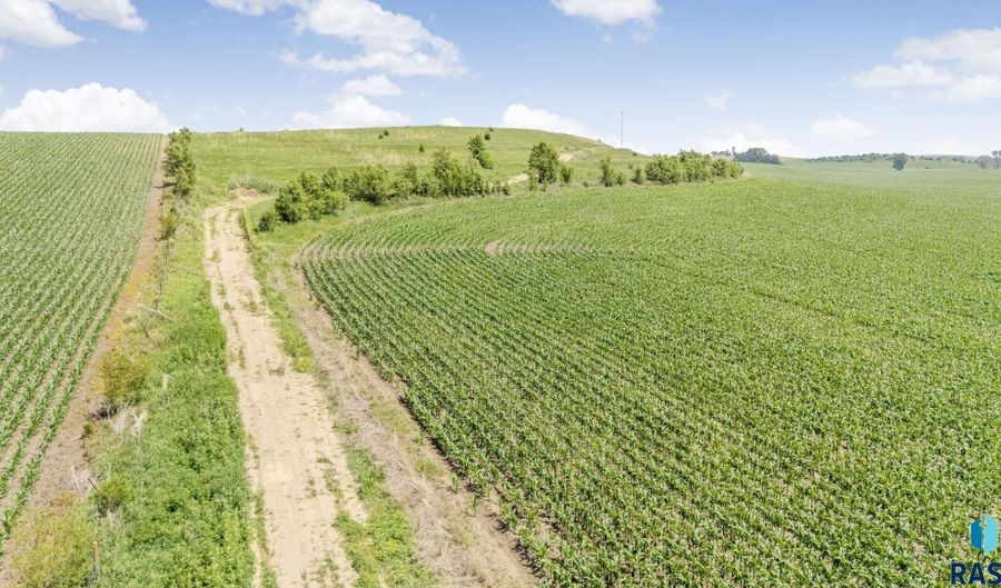 470 Th Ave, Beresford, SD 57004 - 0 Beds, 0 Bath