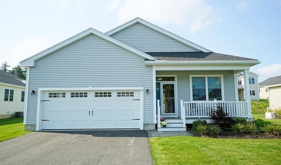 57 Blackstone Dr, Raymond, NH 03077 - 2 Beds, 2 Bath