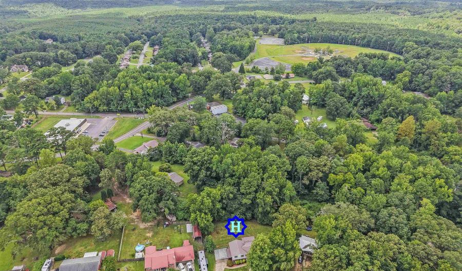 929 CRESTVIEW Ln, Adamsville, AL 35005 - 3 Beds, 1 Bath