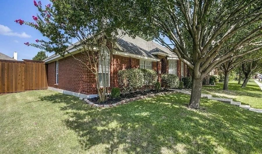 1509 Landsford Dr, Allen, TX 75013 - 4 Beds, 2 Bath