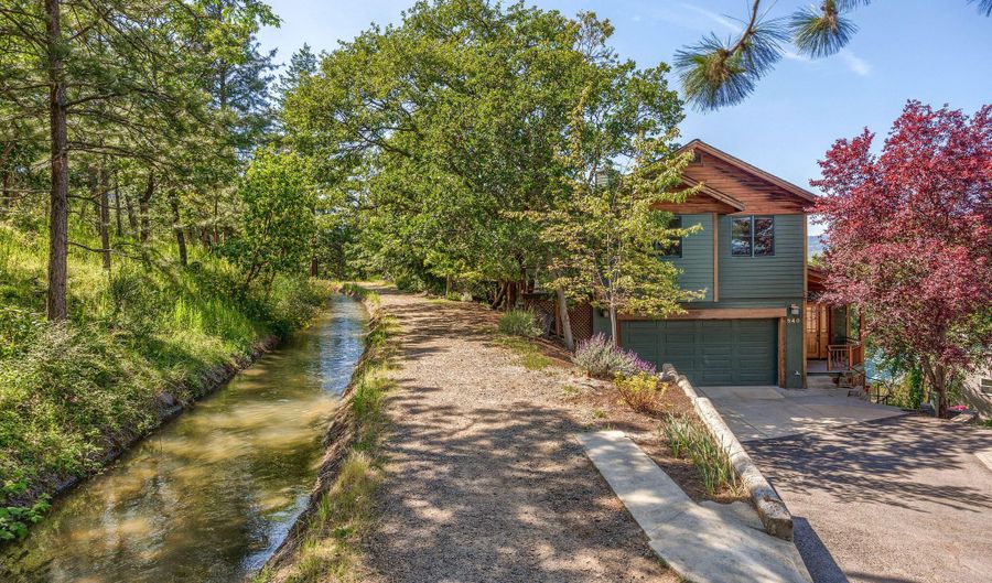 940 Pinecrest Ter, Ashland, OR 97520 - 3 Beds, 4 Bath