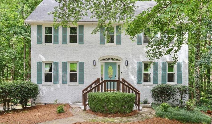 195 Wendy Hill Dr, Alpharetta, GA 30009 - 4 Beds, 4 Bath