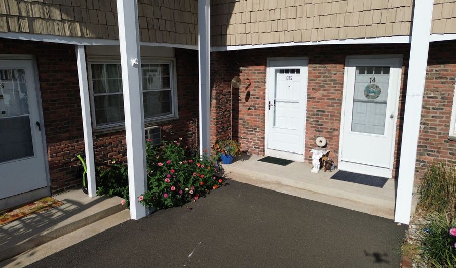116 Commerce St 15, Clinton, CT 06413 - 2 Beds, 2 Bath