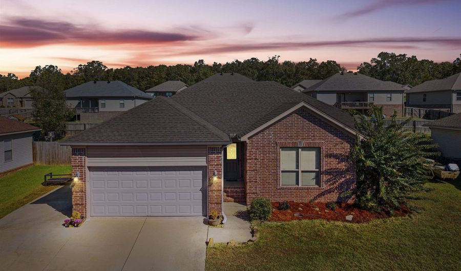 704 Rolling Rock Dr, Austin, AR 72007 - 3 Beds, 2 Bath