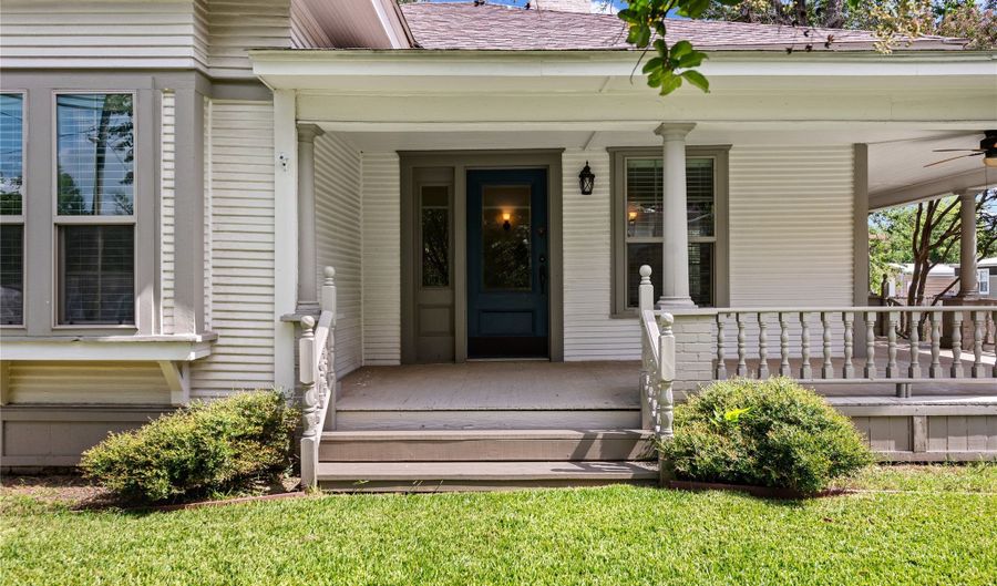 269 E Holley St, Alba, TX 75410 - 3 Beds, 2 Bath