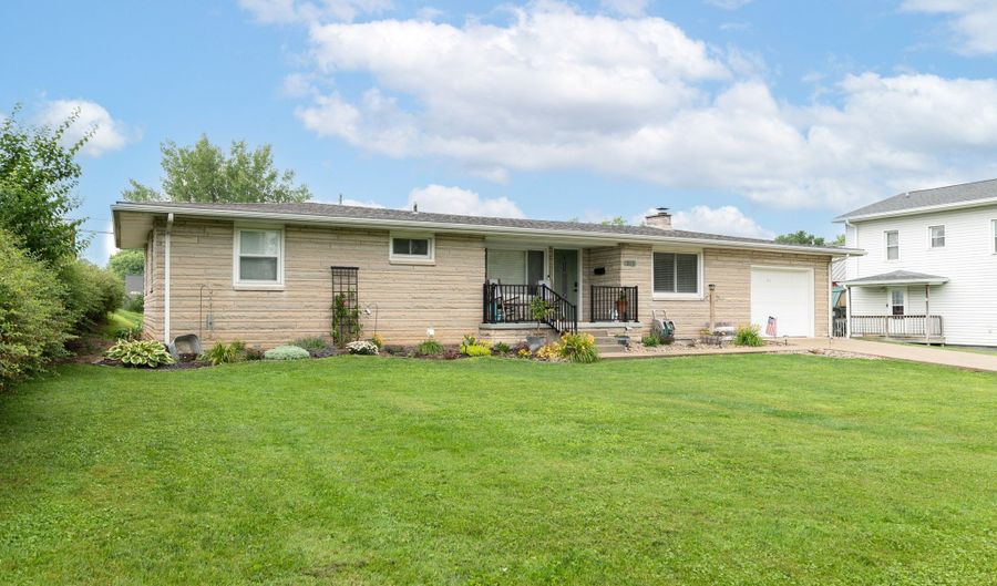 512 W Washington St, Alexandria, IN 46001 - 3 Beds, 2 Bath