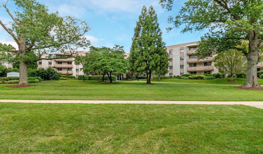 7501 DEMOCRACY Blvd 414, Bethesda, MD 20817 - 3 Beds, 2 Bath