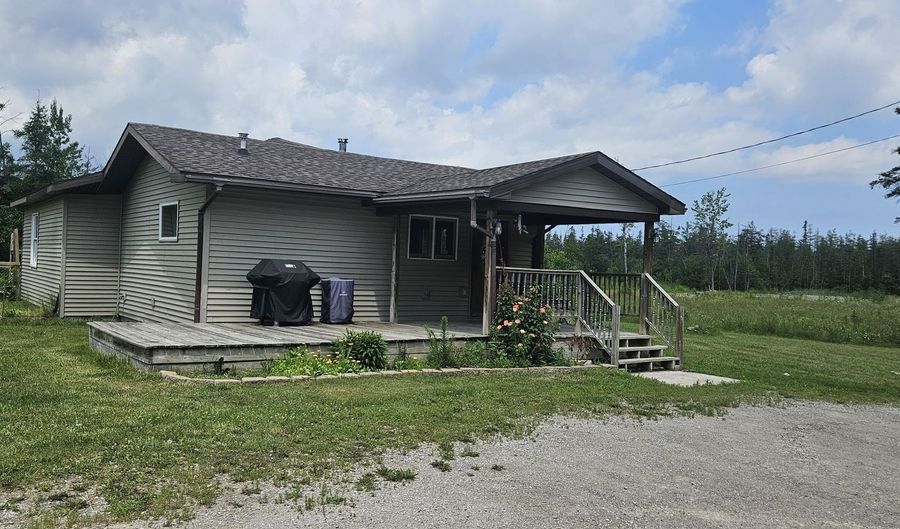 2460 Hamilton Rd, Alpena, MI 49707 - 2 Beds, 2 Bath