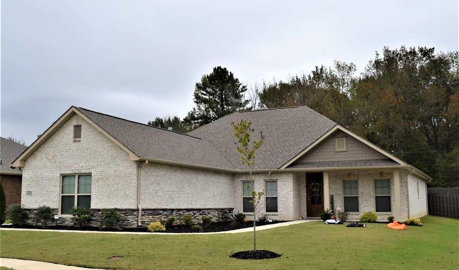 7028 REGENCY Ln, Gurley, AL 35748 - 4 Beds, 3 Bath