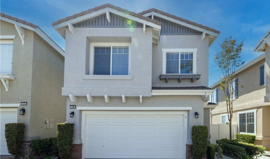 198 Woodcrest Ln, Aliso Viejo, CA 92656 - 3 Beds, 3 Bath