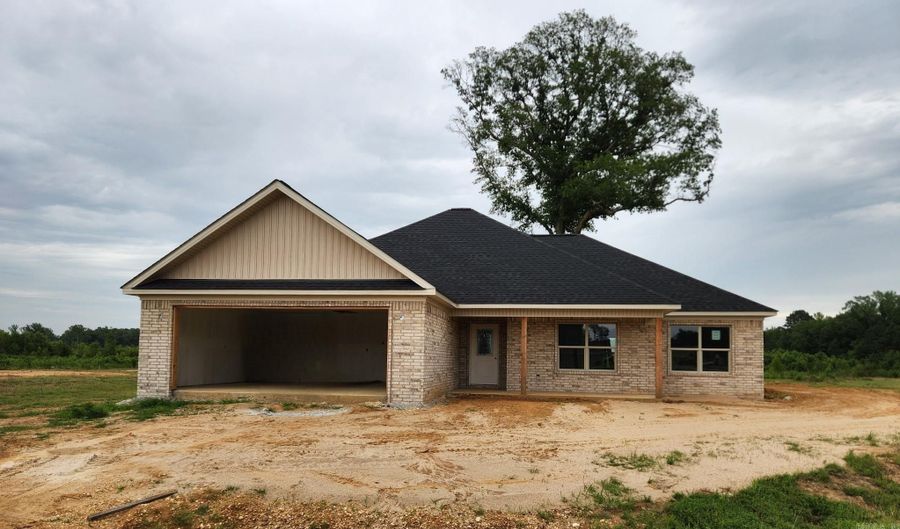 1088 Duke Dr, Bauxite, AR 72011 - 4 Beds, 2 Bath