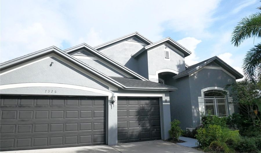 7326 GUILFORD PINE Ln, Apollo Beach, FL 33572 - 4 Beds, 3 Bath
