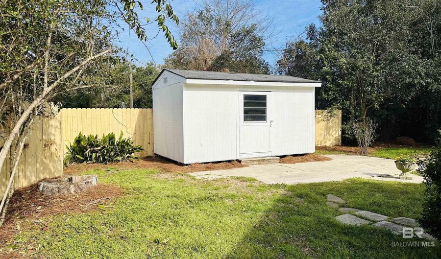 106 N White Ave, Bay Minette, AL 36507 - 3 Beds, 3 Bath