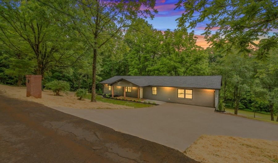 826 Long Mill Rd, Athens, TN 37303 - 4 Beds, 4 Bath