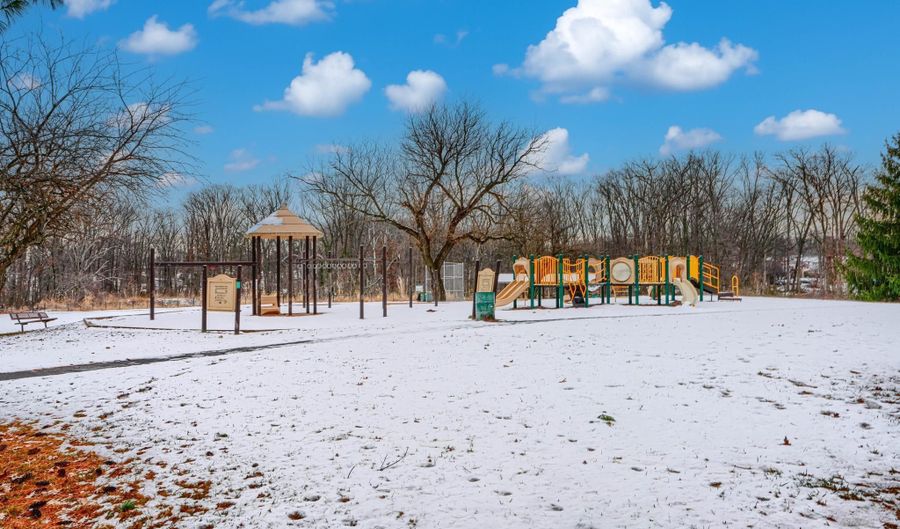 6112 CHESWORTH Rd, Baltimore, MD 21228 - 4 Beds, 2 Bath