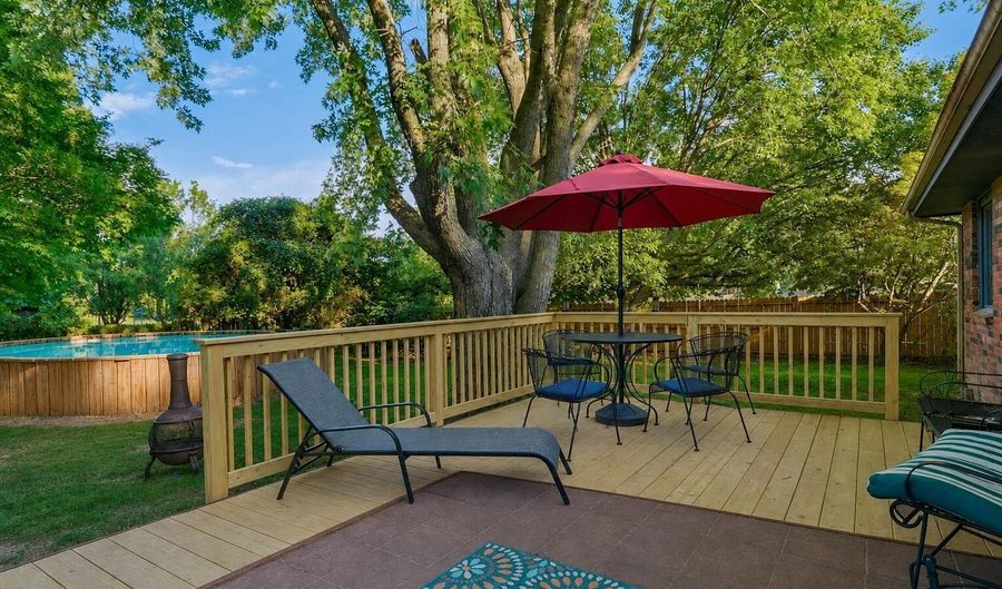 1626 Porter Ave, Aurora, MO 65605 - 4 Beds, 3 Bath