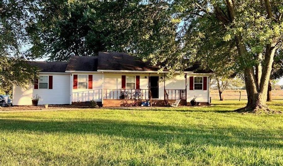 155 Bucksville Rd, Auburn, KY 42206 - 4 Beds, 2 Bath