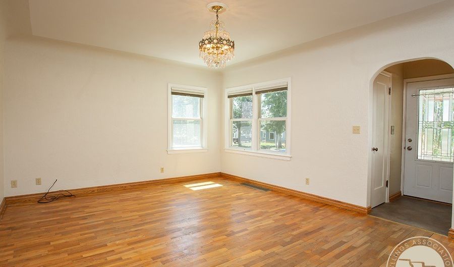1129 N 26th St, Billings, MT 59101 - 2 Beds, 2 Bath