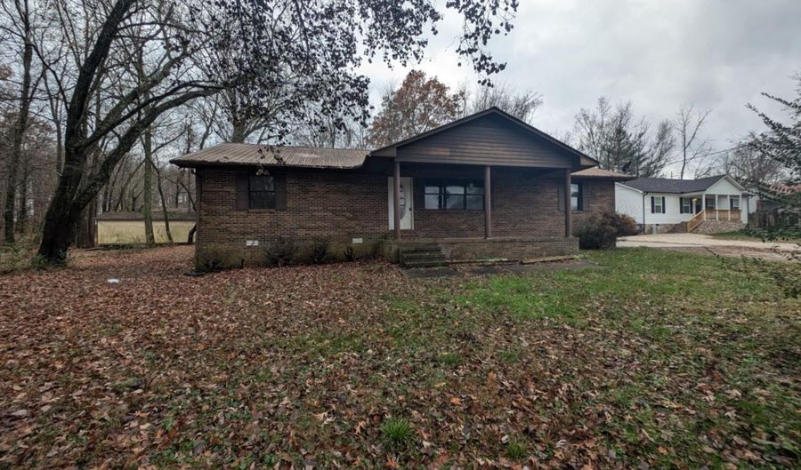 6674 Putnam St, Baxter, TN 38544 - 3 Beds, 2 Bath