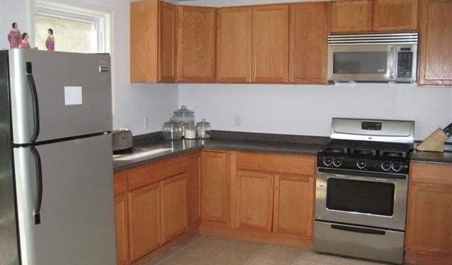 12 Bent Oak Rd, Beaufort, SC 29907 - 3 Beds, 2 Bath