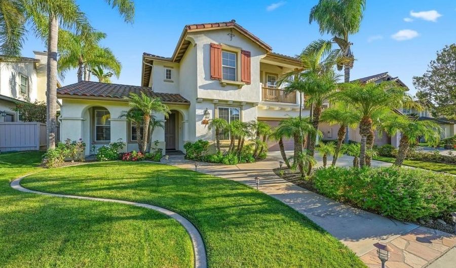 8010 Calle Pinon, Carlsbad, CA 92009 - 5 Beds, 5 Bath