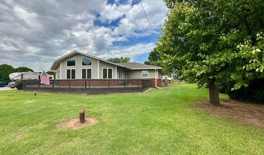 29099 US HWY 281, Alva, OK 73717 - 3 Beds, 3 Bath