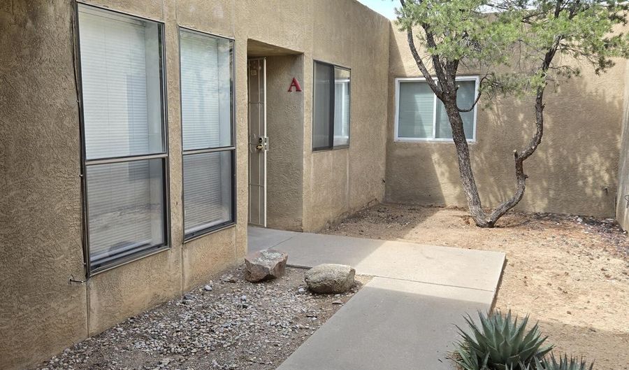 789 Tramway Pl NE A, Albuquerque, NM 87122 - 2 Beds, 2 Bath