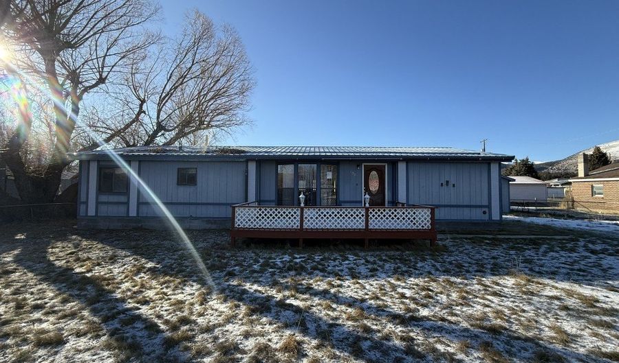 103 Howe St, Anaconda, MT 59711 - 3 Beds, 2 Bath