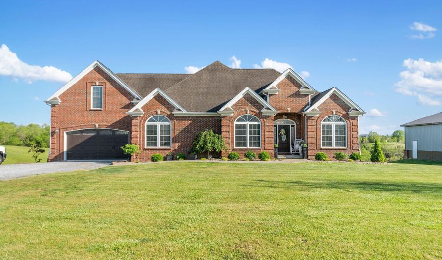 6595 Mt Sterling Rd, Winchester, KY 40391 - 5 Beds, 4 Bath