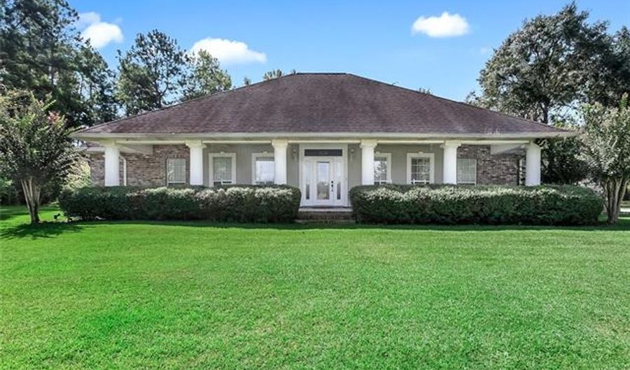 19451 PINEWOOD Dr, Bogalusa, LA 70427 - 4 Beds, 4 Bath