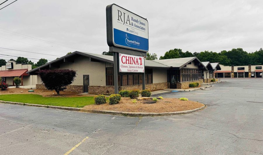 8600 US Highway 431, Albertville, AL 35951 - 0 Beds, 0 Bath