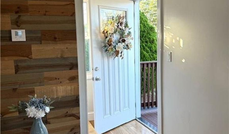 207 Mendon Rd, Cumberland, RI 02864 - 3 Beds, 1 Bath