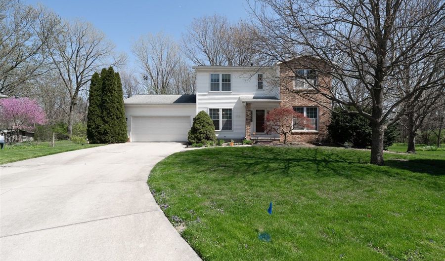 1202 Timber Ridge Ct, Normal, IL 61761 - 4 Beds, 3 Bath