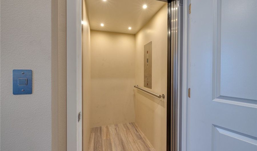 4292 Veraz St, Las Vegas, NV 89135 - 2 Beds, 3 Bath