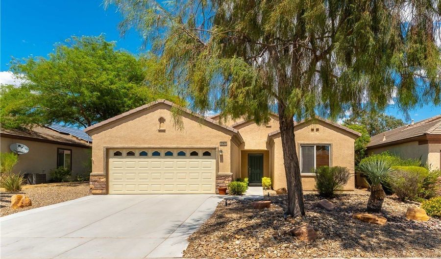 2362 Ecliptic St, Henderson, NV 89044 - 3 Beds, 2 Bath