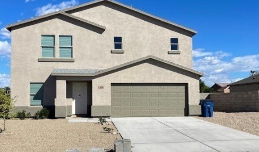 568 Holly St, Bullhead City, AZ 86442 - 4 Beds, 3 Bath